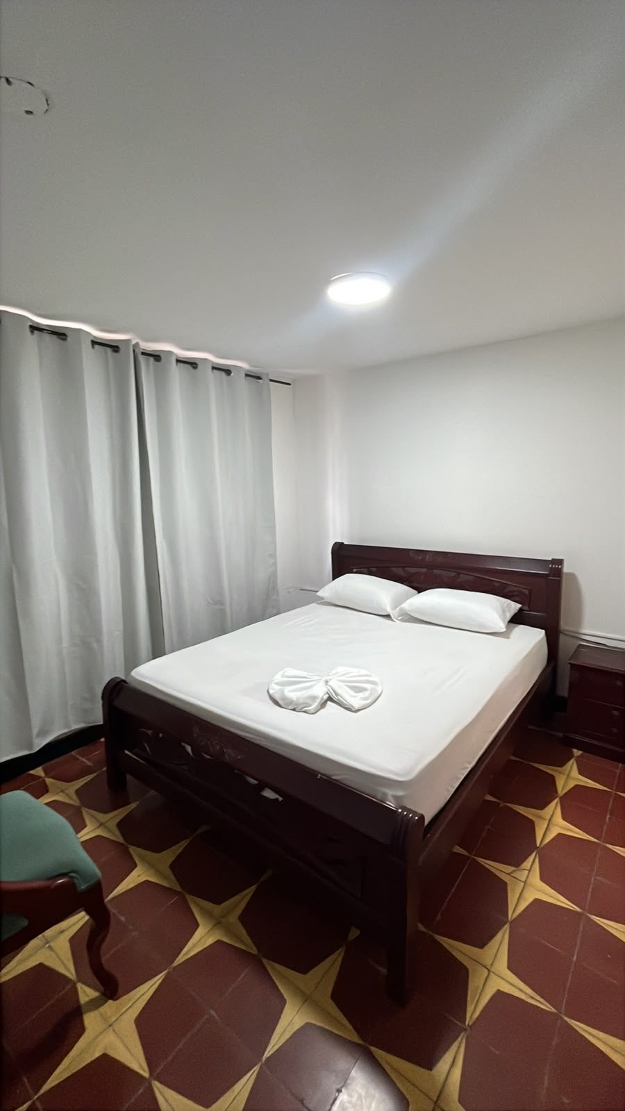 Private room with queen bed, Kairaku Home